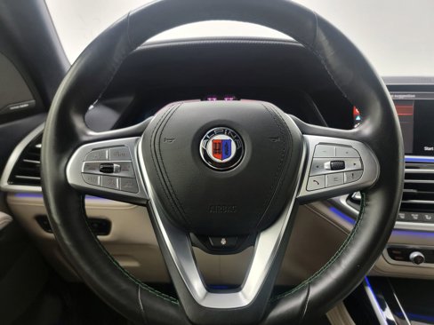 Used 2021 BMW ALPINA XB7 image 17
