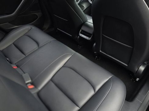 Used 2020 Tesla Model 3 Standard Range Plus image 35