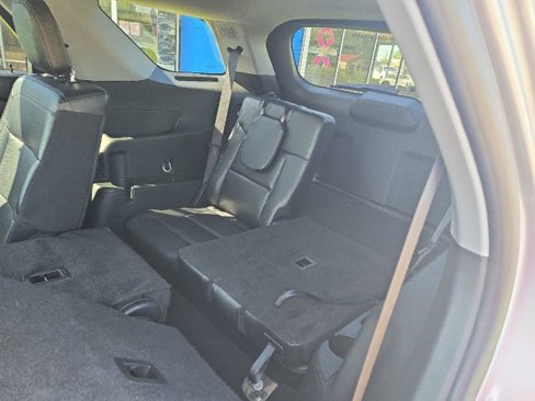 Used 2023 Ford Explorer Limited image 16