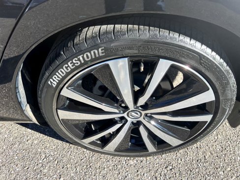 Used 2021 Nissan Altima 2.5 SR w/ SR Premium Package image 19