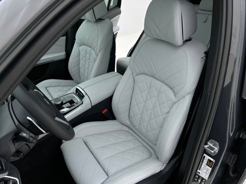 New 2026 BMW X5 xDrive40i w/ M Sport Package image 8