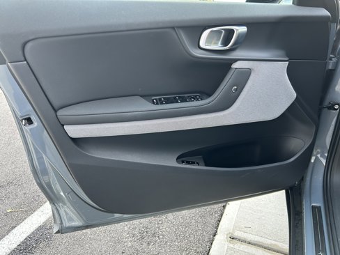 Used 2023 Polestar Polestar 2 w/ Pilot Pack image 28