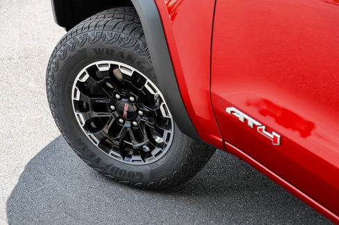 New 2026 GMC Canyon AT4 w/ Technology Plus Package image 5