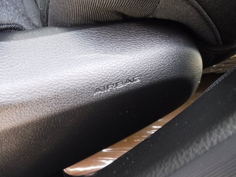 New 2026 RAM 1500 4x4 Crew Cab image 18