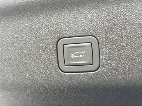 New 2025 GMC Yukon AT4 w/ Premium Trailering Package image 13