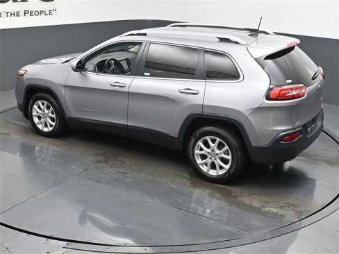 Used 2018 Jeep Cherokee Latitude Plus image 42