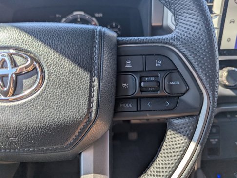 Used 2025 Toyota Tundra Limited image 25