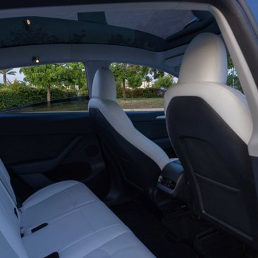 Used 2023 Tesla Model Y Long Range image 17