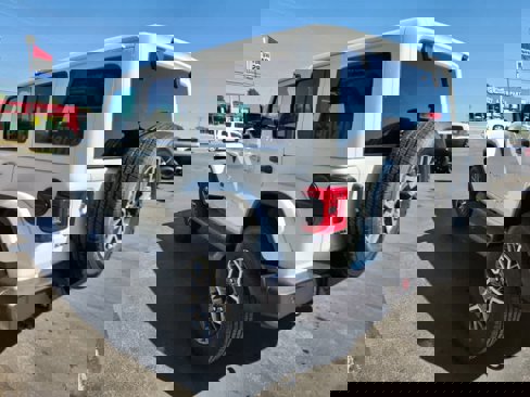 New 2025 Jeep Wrangler Sahara image 5