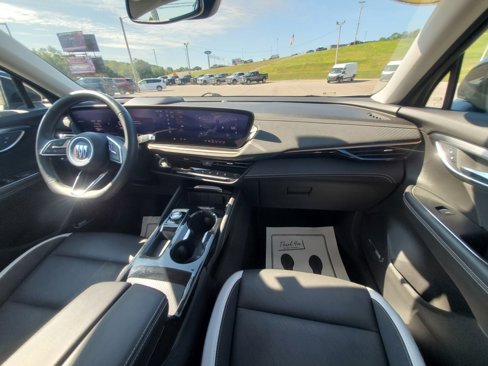 Used 2024 Buick Envision Sport Touring image 27