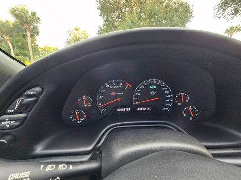Used 2002 Chevrolet Corvette Z06 w/ Memory Pkg image 29