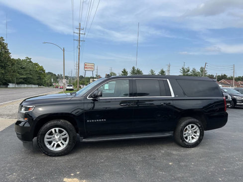 Used 2019 Chevrolet Suburban LT image 4