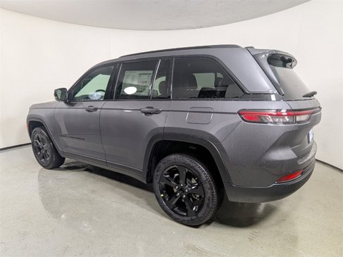 New 2025 Jeep Grand Cherokee Limited image 5