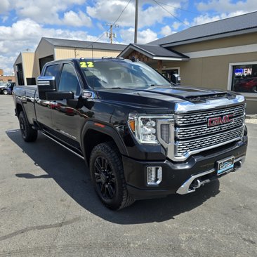 Used 2022 GMC Sierra 3500 Denali w/ Denali Black Diamond Edition image 1