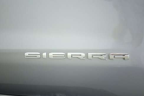Used 2023 GMC Sierra 1500 SLE image 19