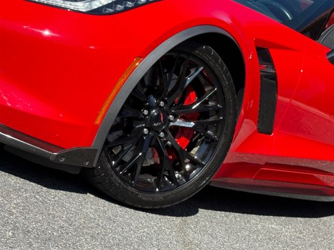 Used 2019 Chevrolet Corvette Z06 w/ Battery Protection Package image 9