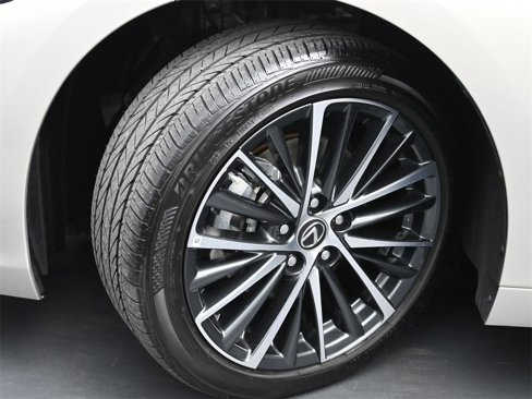 Used 2024 Lexus ES 350 w/ Premium Package image 23
