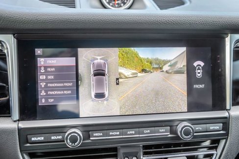 Used 2021 Porsche Macan image 22