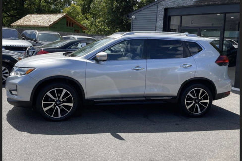 Used 2017 Nissan Rogue Sport SL w/ SL Premium Package image 1