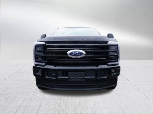 New 2025 Ford F350 Platinum w/ FX4 Off-Road Package image 9