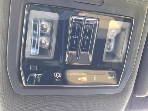 New 2026 Volkswagen Atlas Cross Sport SE image 23