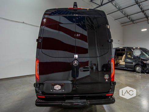 Used 2025 Mercedes-Benz Sprinter 3500 image 27
