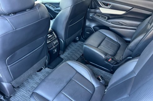 Used 2021 Subaru Ascent Limited w/ Technology Package image 12