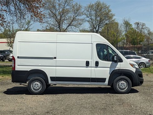 New 2025 RAM ProMaster 2500 image 2