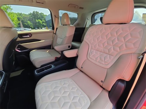 New 2025 Nissan Armada Platinum Reserve image 23