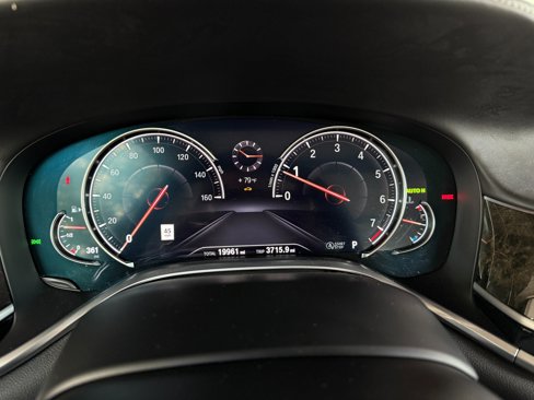 Used 2019 BMW 750i w/ Executive Package image 39