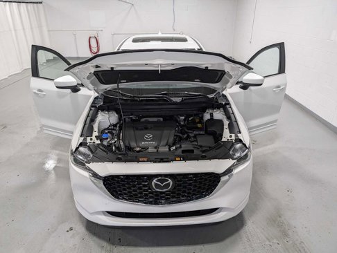 Used 2025 MAZDA CX-5 AWD 2.5 S w/ Preferred Package image 13