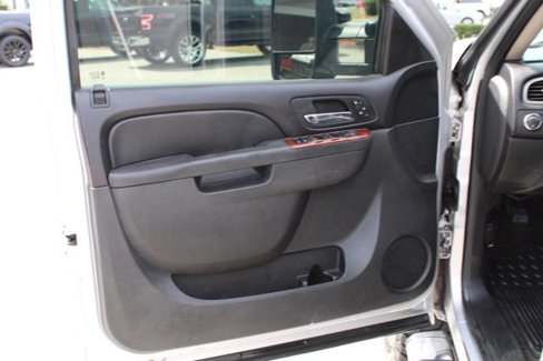 Used 2011 Chevrolet Silverado 2500 LTZ w/ LTZ Plus Package image 34