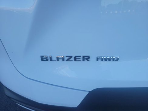 Used 2025 Chevrolet Blazer LT image 36