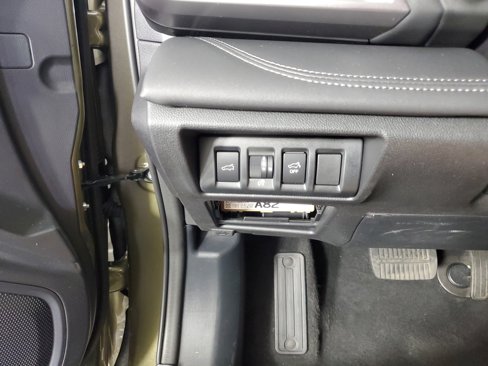 Used 2023 Subaru Outback Limited image 24