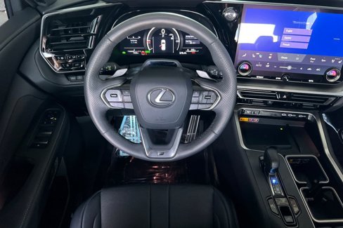 Used 2024 Lexus TX 500h AWD image 14