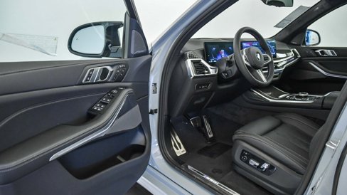 New 2026 BMW X7 M60i image 28