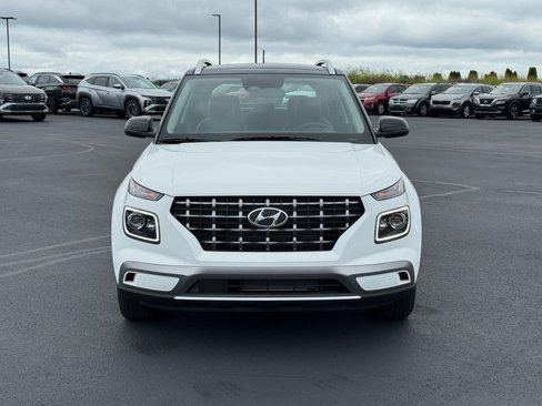 Certified 2025 Hyundai Venue Limited image 2
