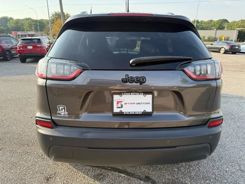 Used 2021 Jeep Cherokee Latitude Plus image 4