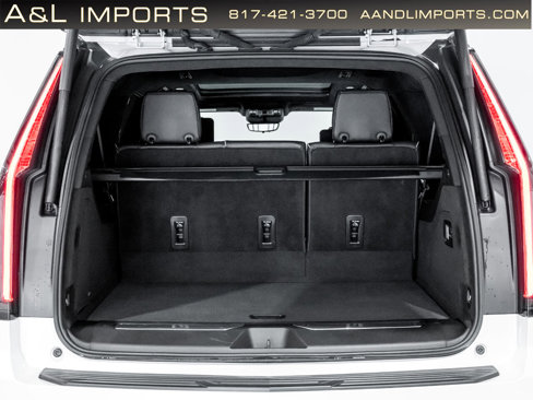 Used 2023 Cadillac Escalade ESV Sport Platinum w/ LPO, ONYX Package image 28