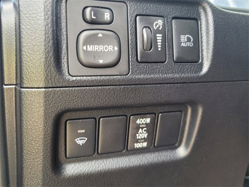 Used 2021 Toyota 4Runner Limited image 32