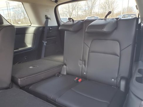New 2025 Nissan Pathfinder SL image 8