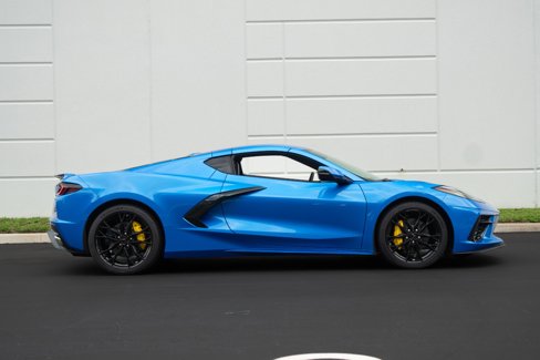 Used 2025 Chevrolet Corvette Stingray Coupe w/ 1LT image 3
