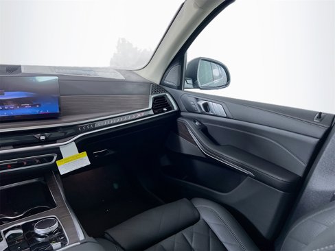 New 2026 BMW X7 xDrive40i image 27