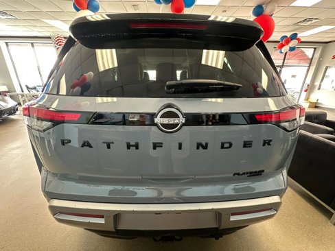 Used 2023 Nissan Pathfinder Platinum w/ Black Appearance Package image 12