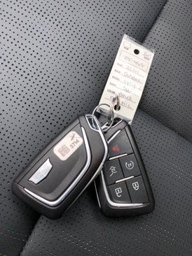 Used 2024 Cadillac Lyriq Luxury w/ LPO, Floor Liner Package image 37