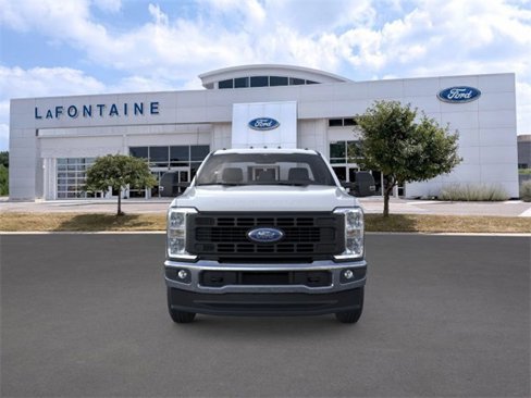 New 2026 Ford F250 XL w/ XL Chrome Package image 7