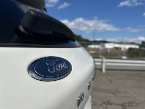 Used 2020 Ford Escape SE Sport image 34
