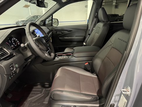 New 2026 Honda Ridgeline Black Edition image 4