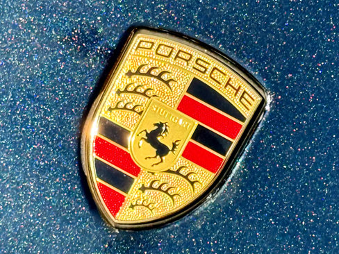 Used 2020 Porsche Taycan 4S image 4