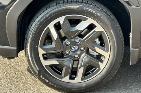 Certified 2025 Subaru Forester Limited image 32
